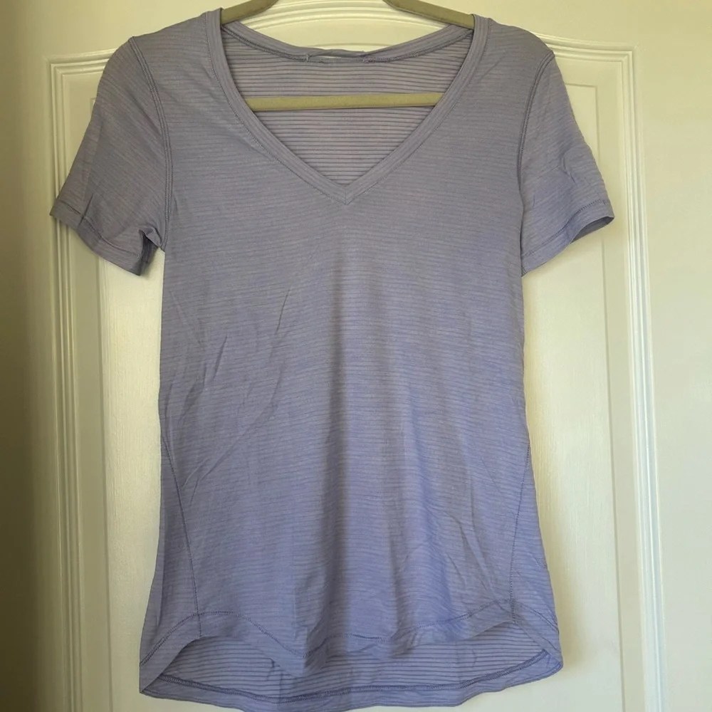 Lululemon short sleeve top - Picture 1 of 2